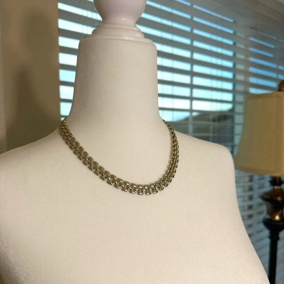 Vintage gold tone designer necklace - Picture 1 of 4